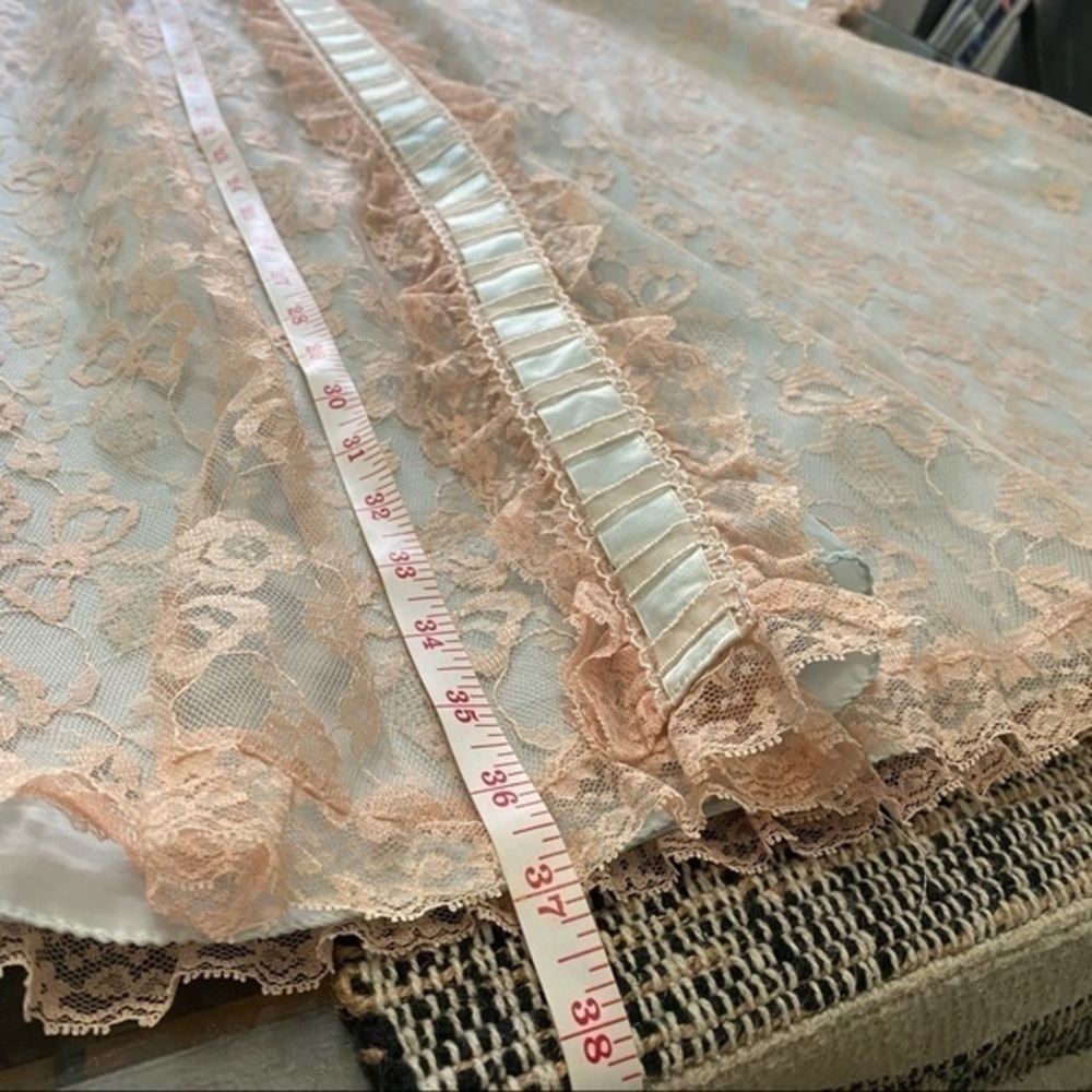 Vintage 1960’s Best & Co. Odette Barsa Blue Pink Lace Overlay Satin Robe Small - Picture 12 of 16